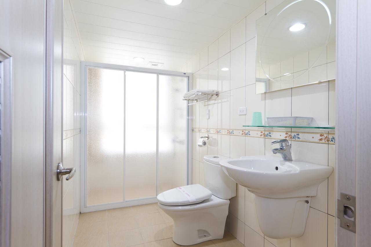 Songshan Hotel Kaohsiung Esterno foto