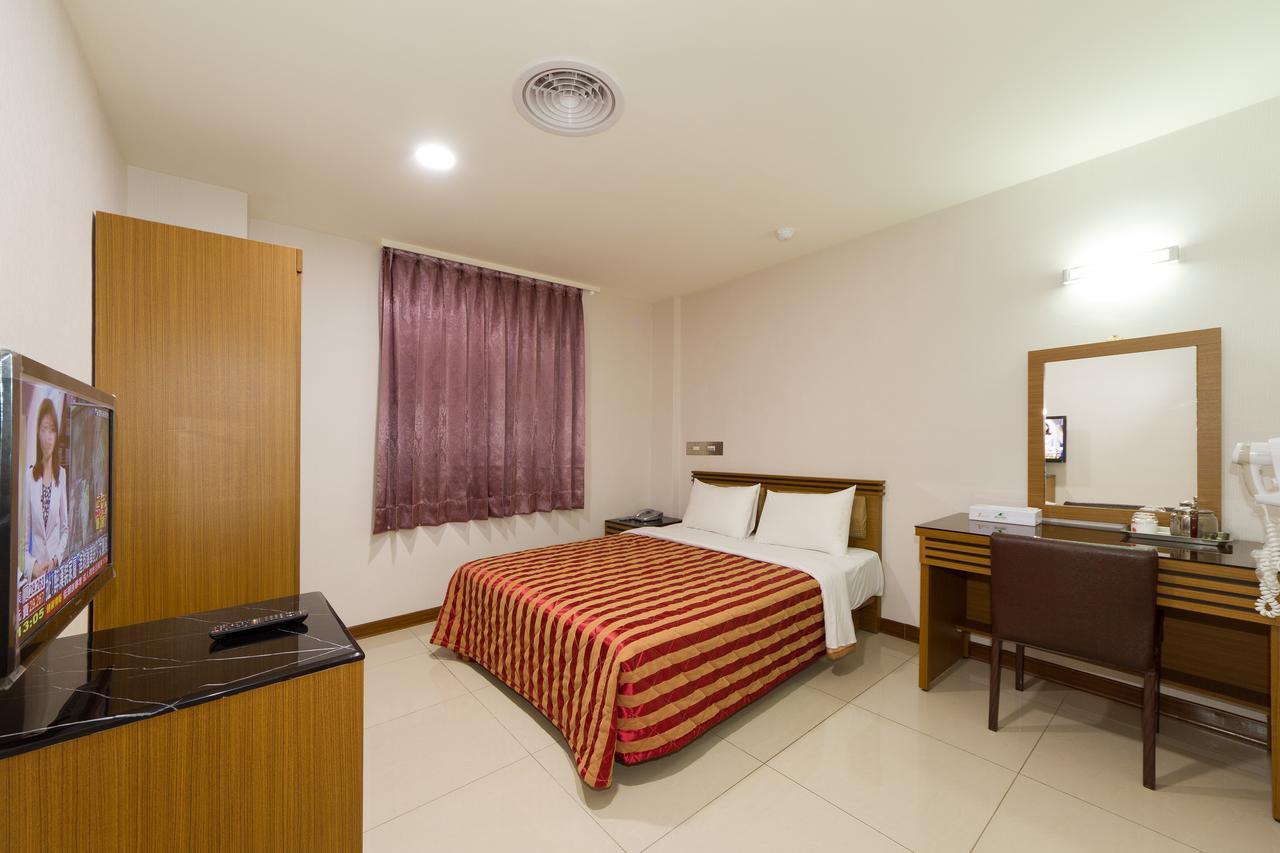Songshan Hotel Kaohsiung Esterno foto